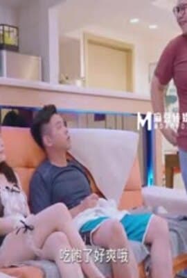 巨象娱乐SSN-002爆乳嫩妹秘密性爱