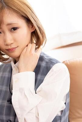 心跳不已 ～想被搞上的美人柜姐～ 桐乃杏澄 1pondo_110122_001!