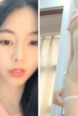 高颜值美女丑曦第二部抖臀诱惑收费秀 苗条身材翘着屁股摇摆非常诱人 很是诱惑喜欢不要错过!