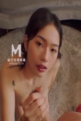 麻豆传媒-喜欢骑乘位的重机女孩-楚梦舒