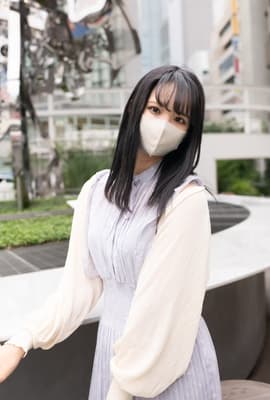 电影风格！ 「喂，你不是逗我吗？？」一个20岁的乖巧巨乳专科生，被独占欲驱使。!