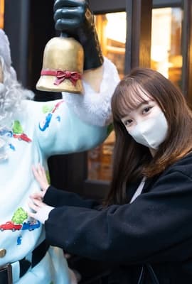 第一枪！ ！电影风格！玩弄着向往弥漫着治愈与善良的城市，天真地长大并在里面高潮的纯女大学生未发育的身体！!