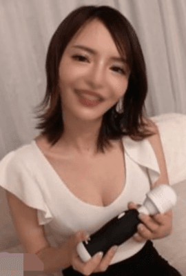 初撮り※美脚神スレンダーりおなさん 経験したことのない極長太チ●コに責められ、終始止まらぬ鬼ピストン。汗だく濃厚SEXで激イキアクメ連発！