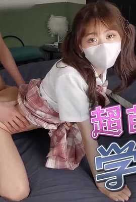 【嫩妹福利】超萌学生制服Cola酱