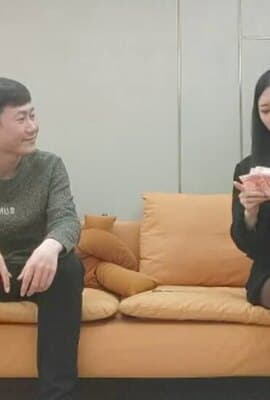 约黑丝美腿小姐姐啪啪清晰拍摄视角好,拉着头发后入骑乘爆插