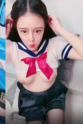 【制 服 黑 丝 小 骚 货】 拉 著 大 哥 的 手 想 要 了 ， 口 交 大 鸡 巴 自 慰 骚 逼 揉 捏 骚 奶 子 ， 无 套 爆 草   爽 的 浪 叫1