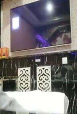 勾搭按摩店的妹子
