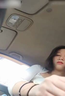 【极品套路】原来小卡片是真的_打电话叫来一个极品鸡_全套太贵了_给她两百让她用手帮我打出来_独家资源