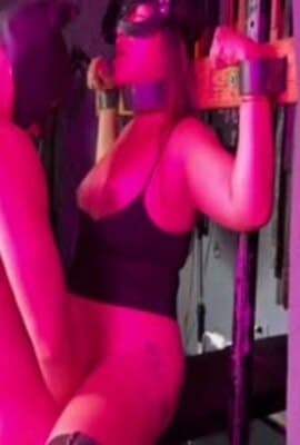 Damay母狗调教部屋 充满淫糜的BDSM玩具间